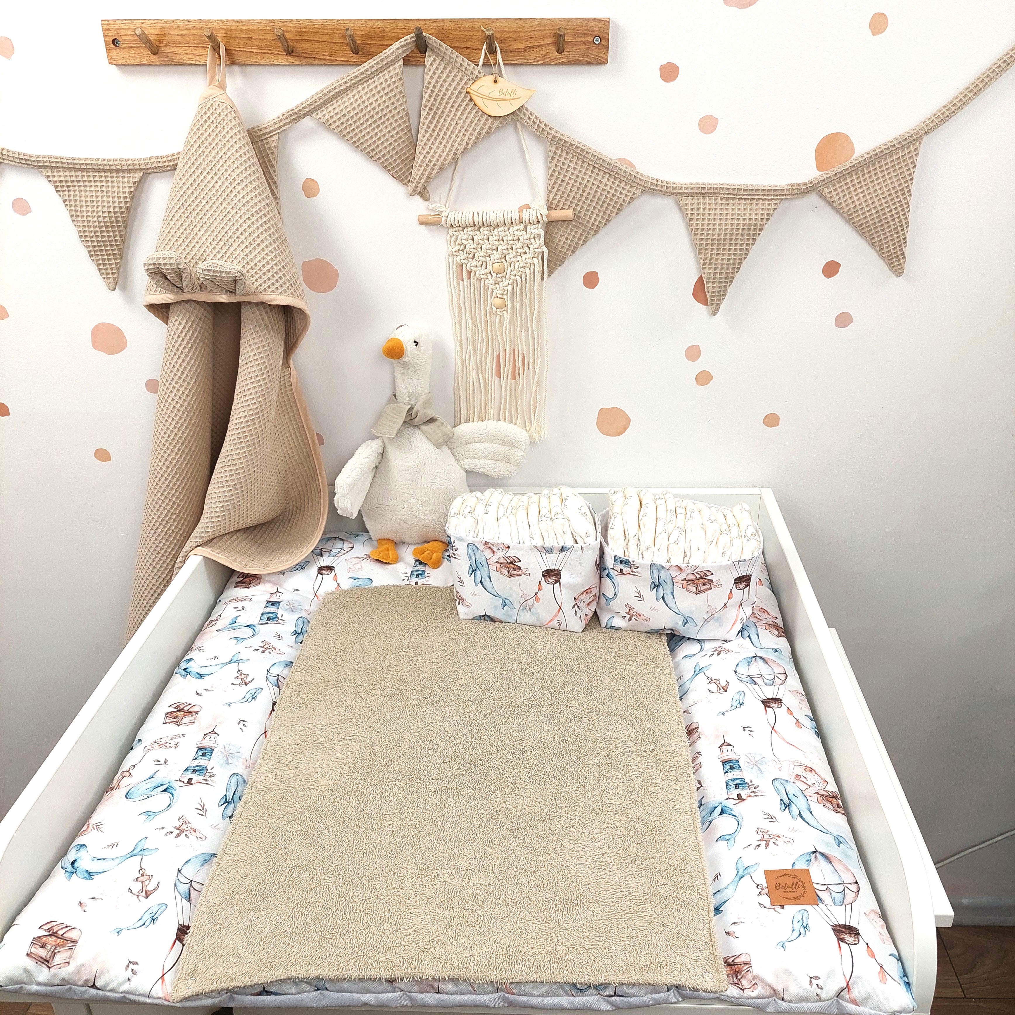 Wasserdichte Wickelauflage Blue-Beige - Wale & Luftballons