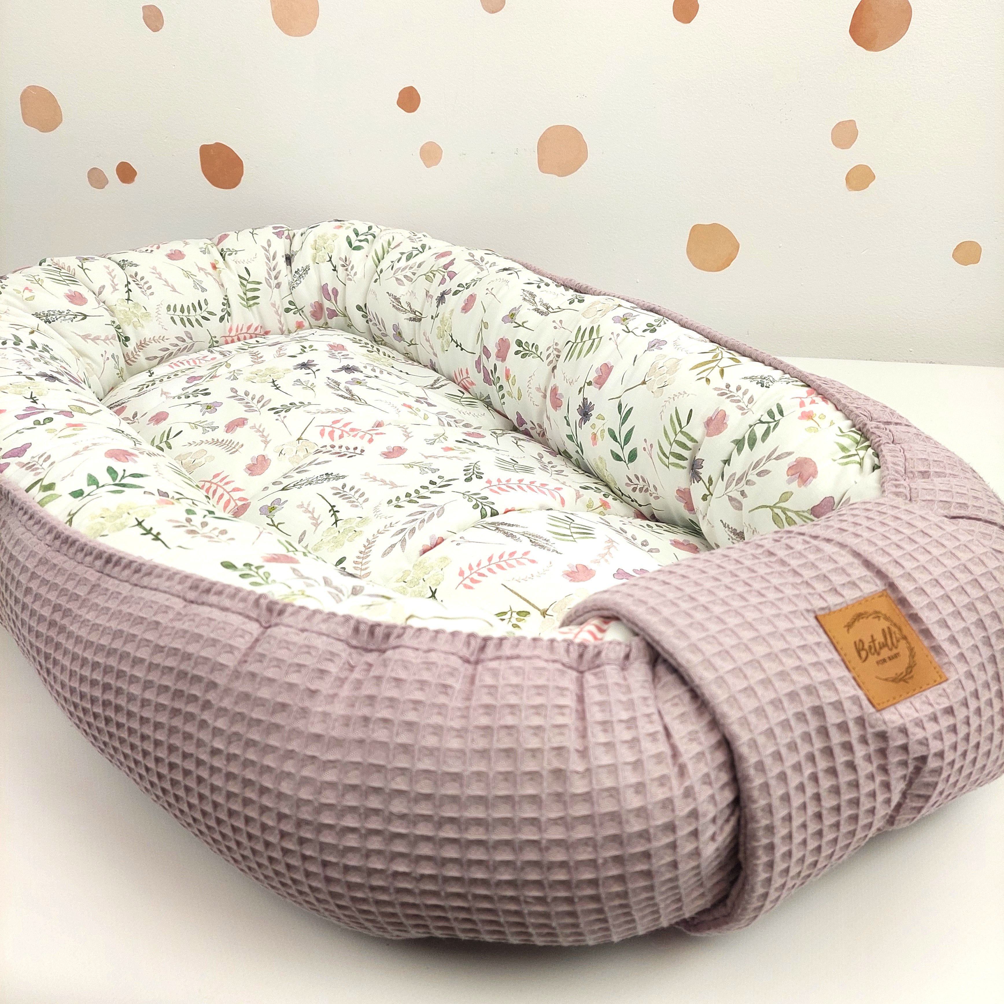 Babynest Waffel Altrosa Blumen
