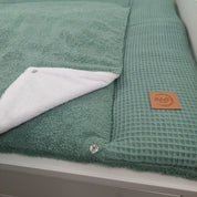 Wickelauflage mit wasserdichte abknöpfbare Auflage mit Druckknöpfen Altgrün Frotte und Waffel