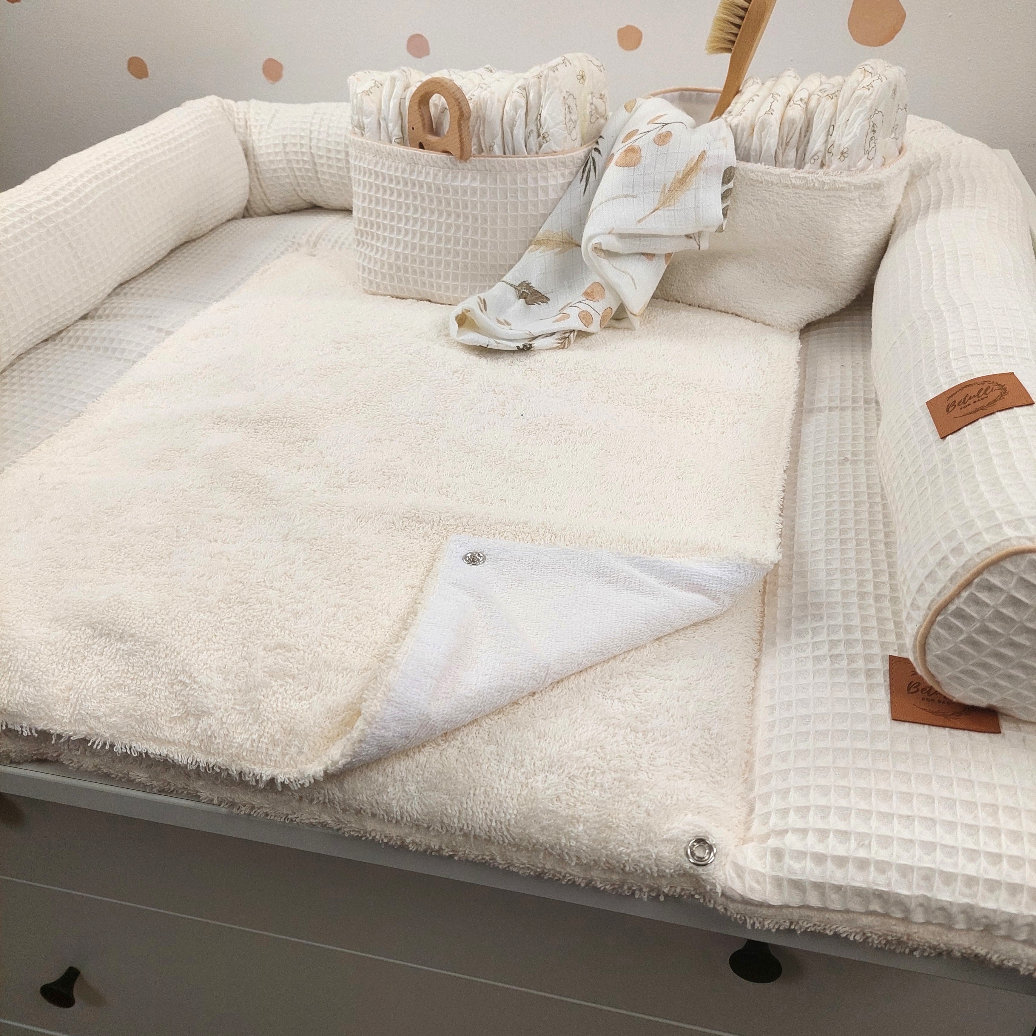Wickelauflage mit wasserdichte abknöpfbare Auflage mit Druckknöpfen Weiße Creme Frottee und Waffel