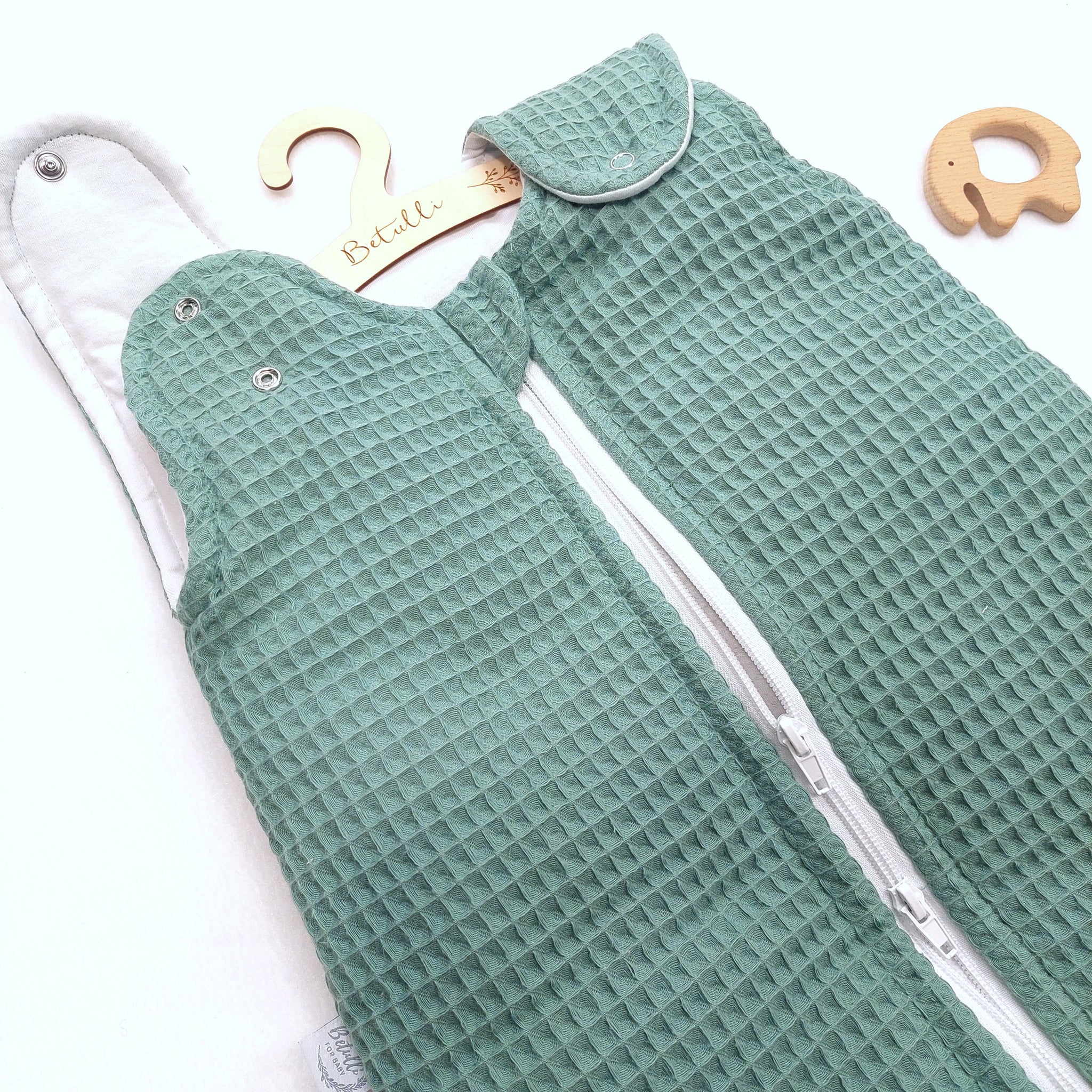 real schlafsack Baby Schlafsack Waffel Altgrün – Betulli