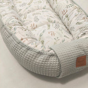 Babynest Waffel Salbei Floral