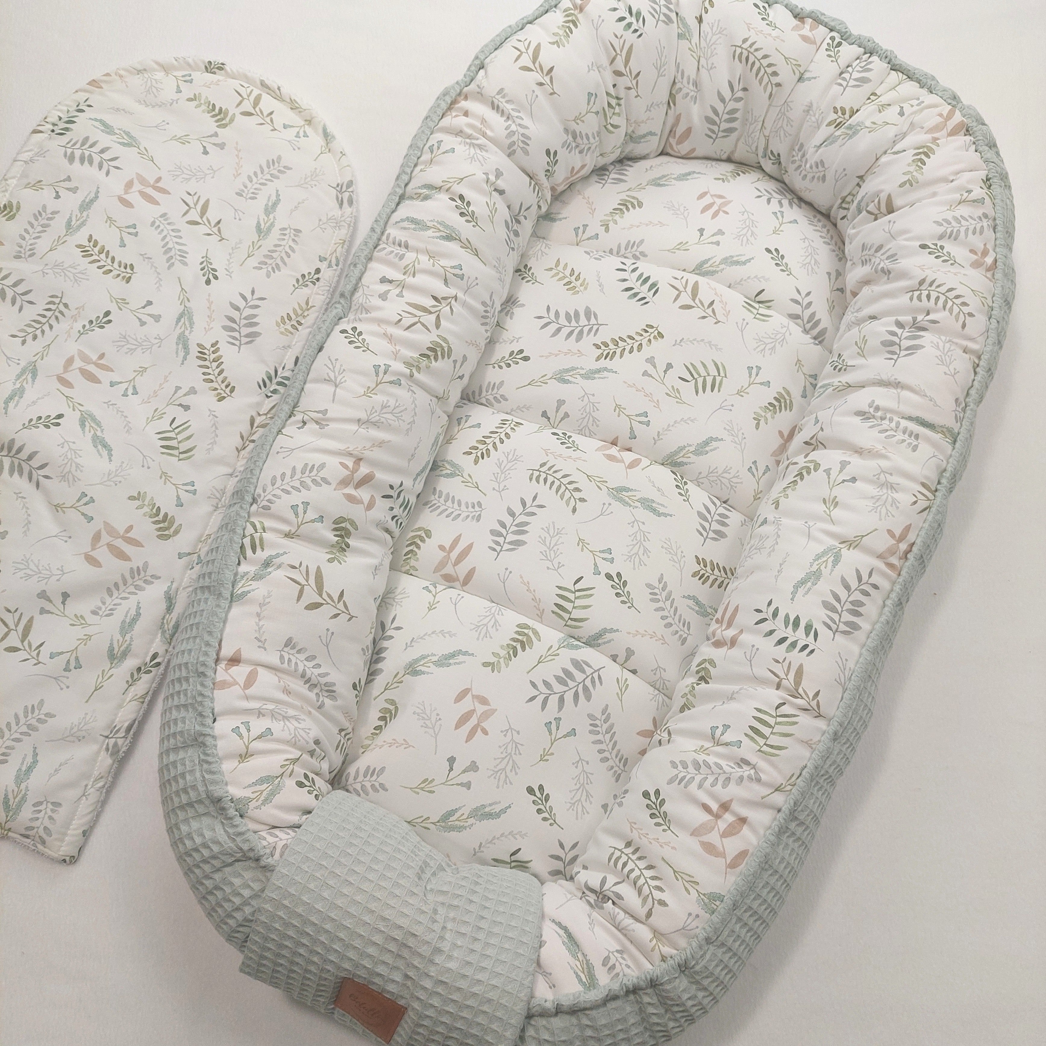 Babynest Waffel Salbei Floral