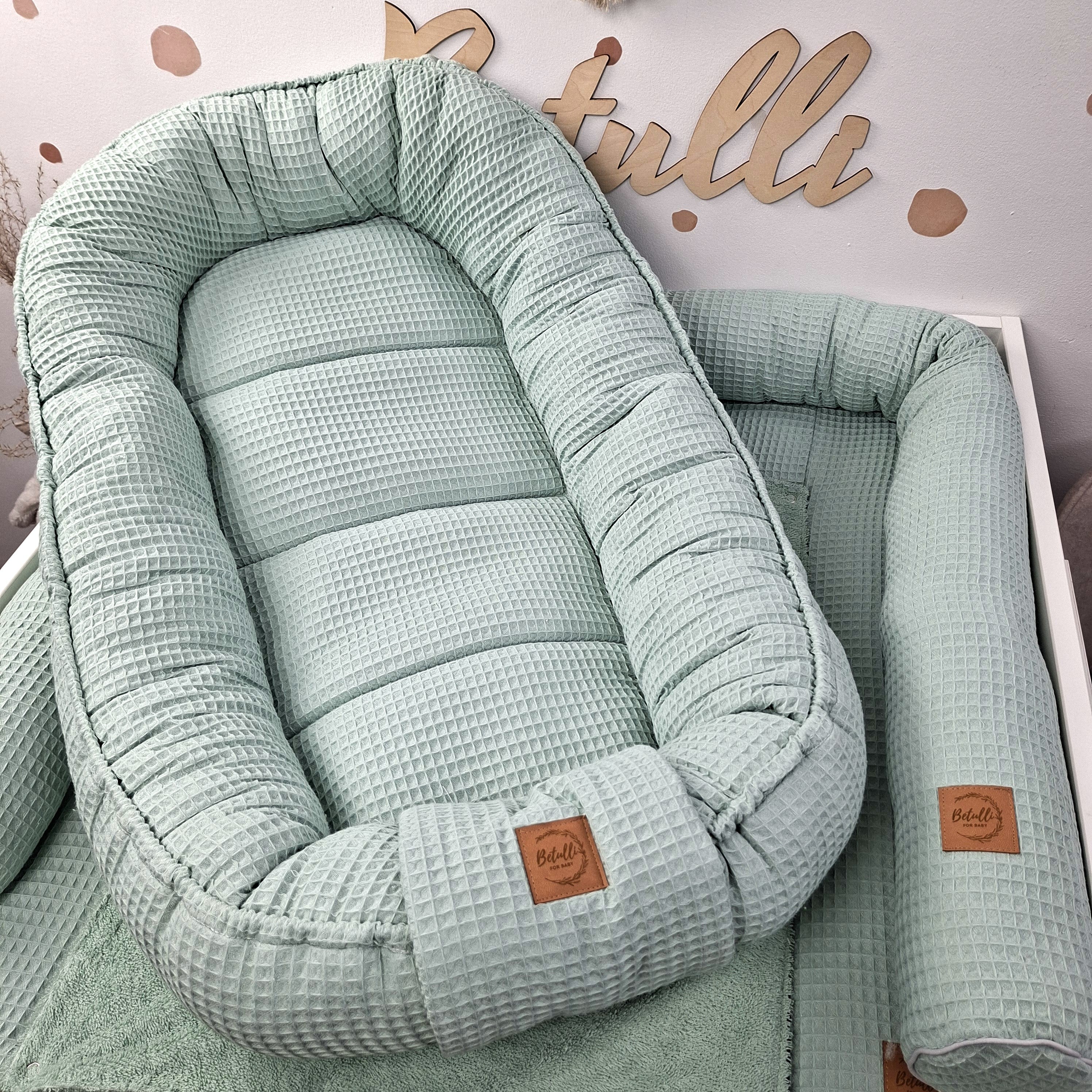 Babynest Waffel Salbeigrün