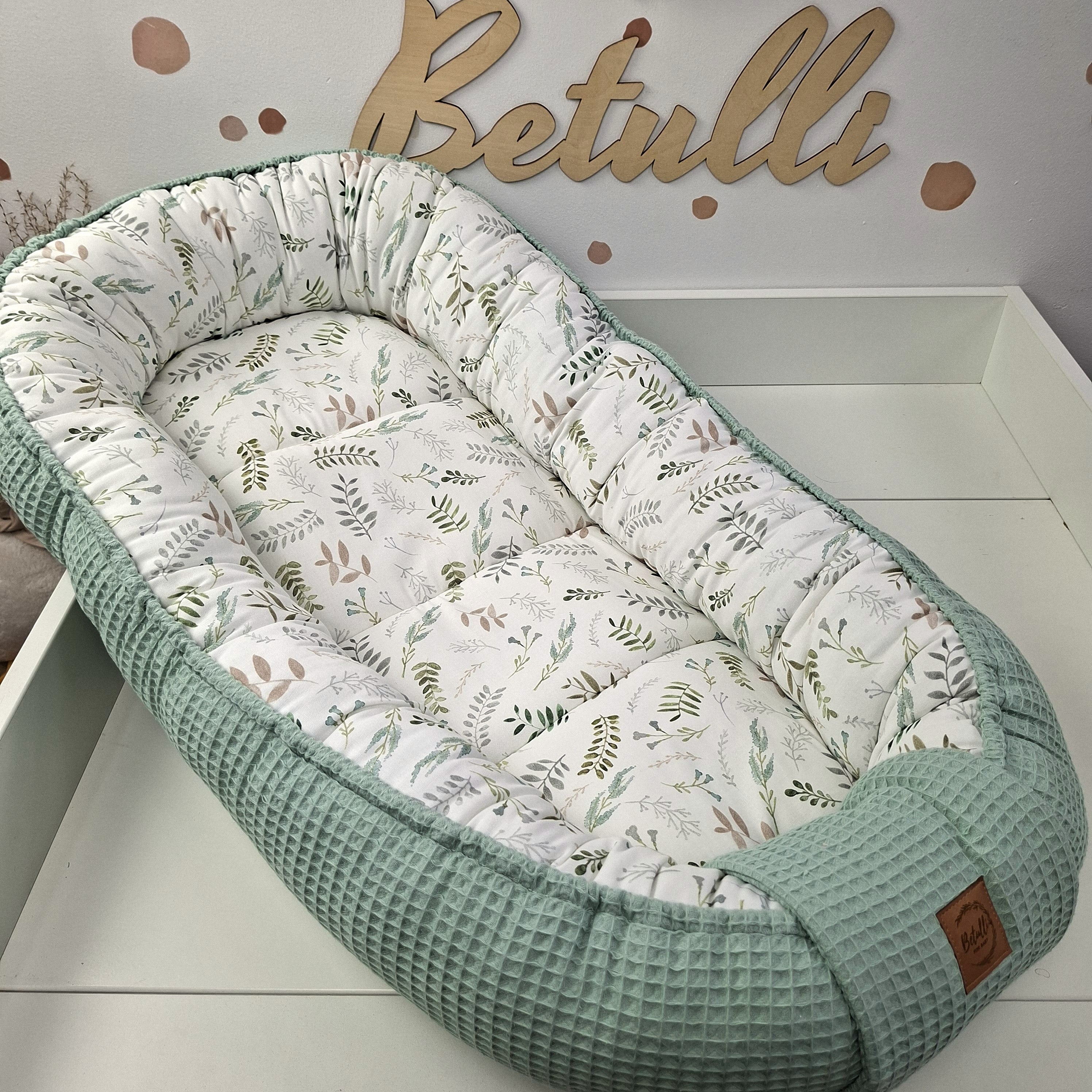 Babynest Waffel Salbeigrün Floral