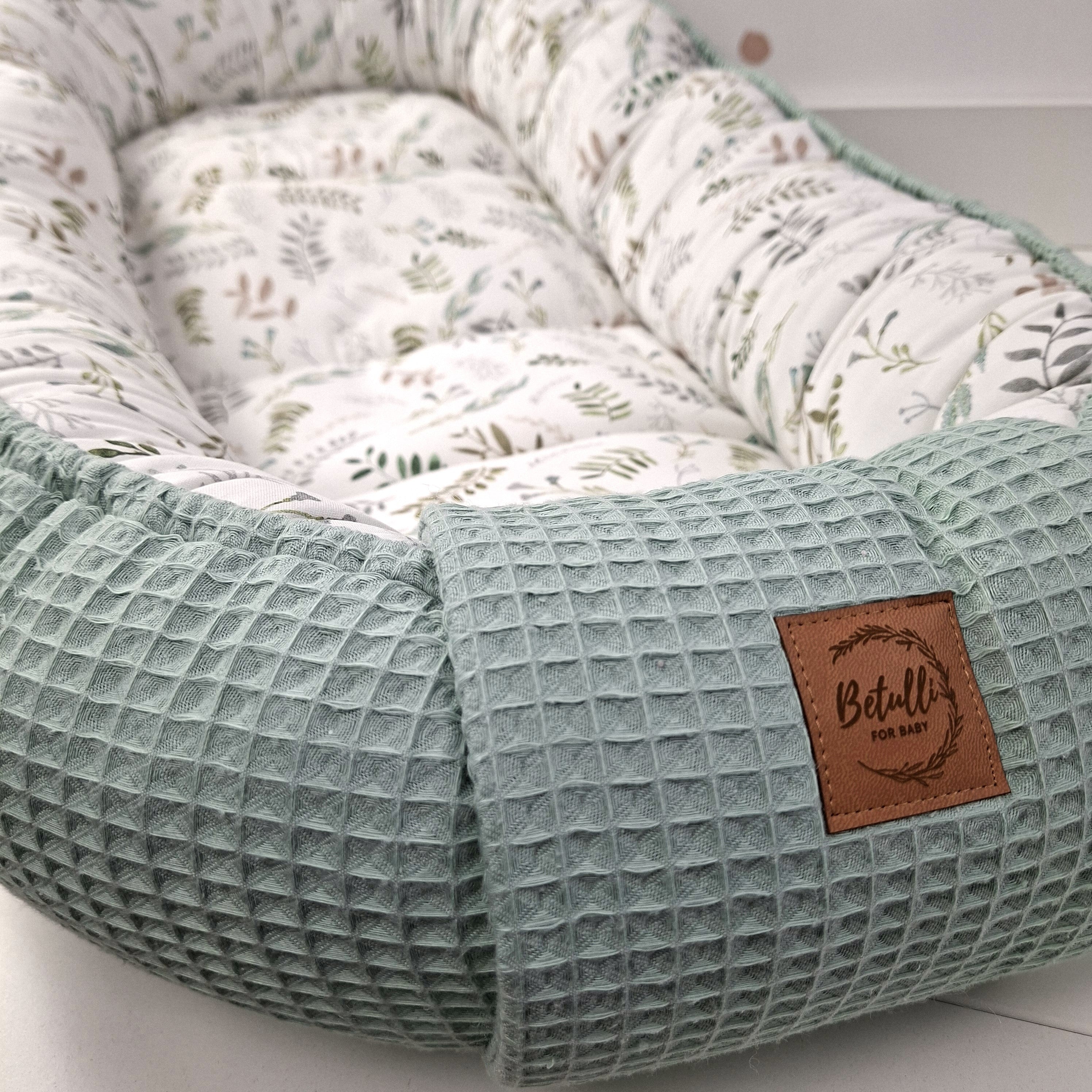 Babynest Waffel Salbeigrün Floral