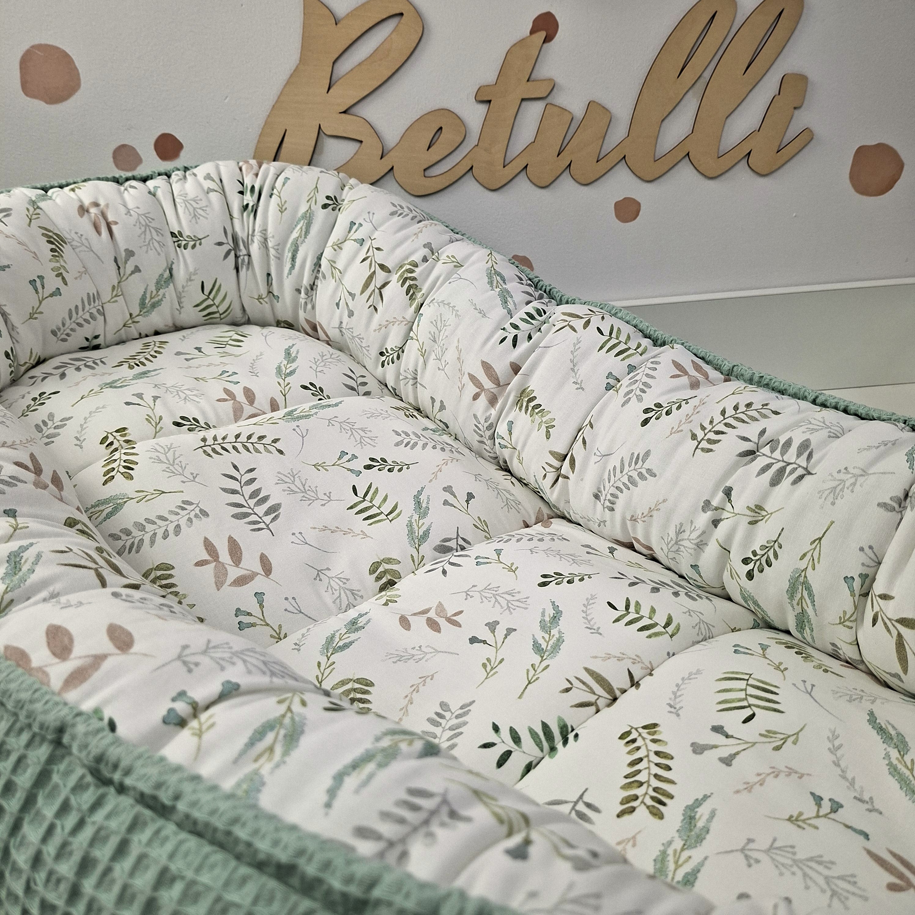 Babynest Waffel Salbeigrün Floral