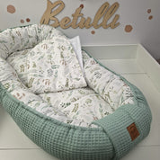 Babynest Waffel Salbeigrün Floral