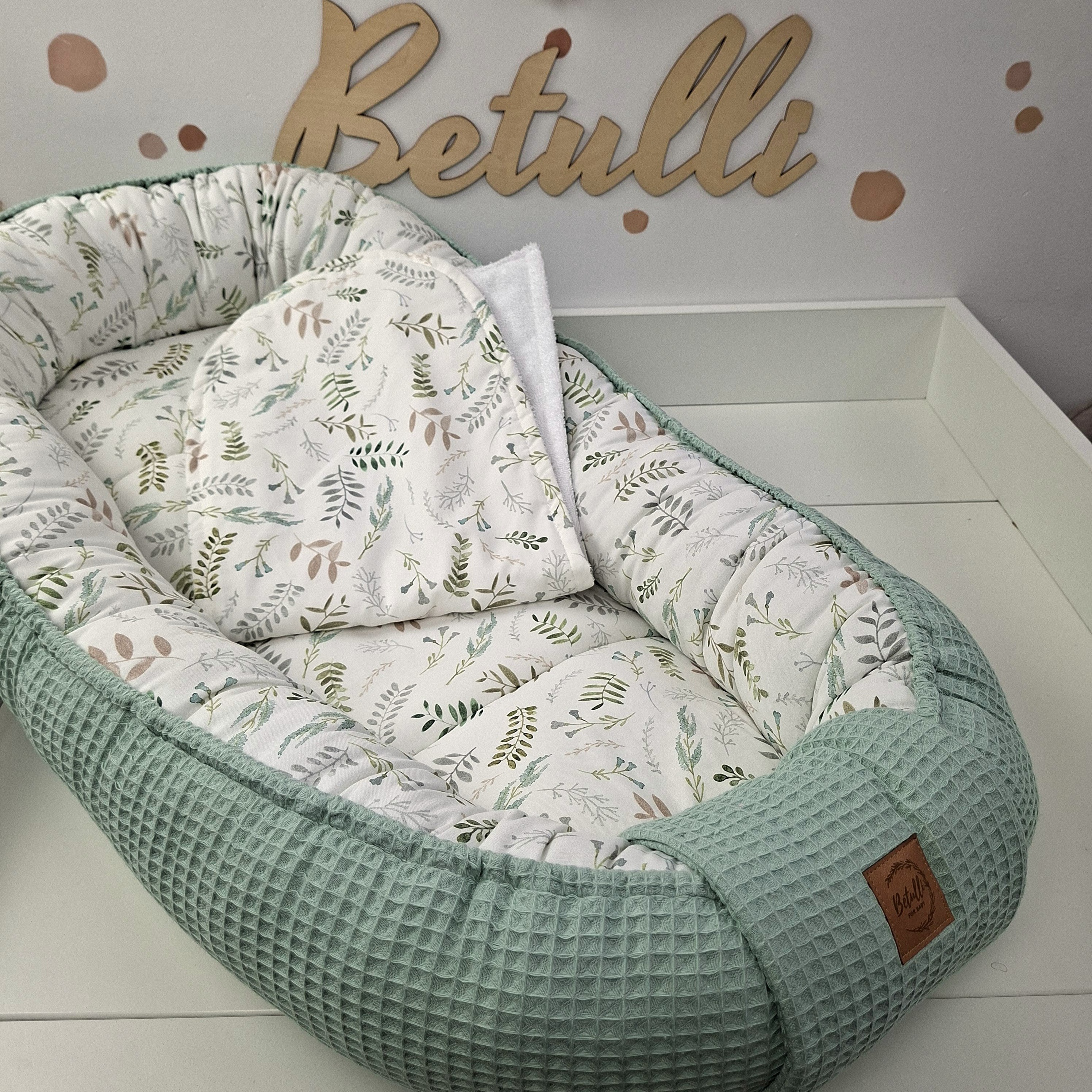 Babynest Waffel Salbeigrün Floral